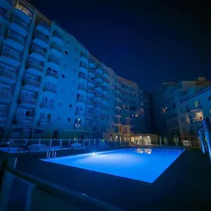 Cozy With Pool Close To The Sea Ostende